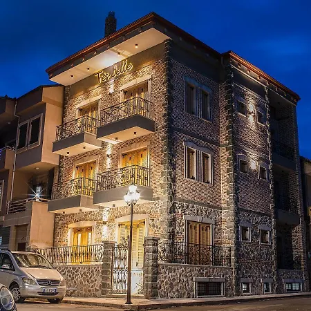 Hotel Tres Belle