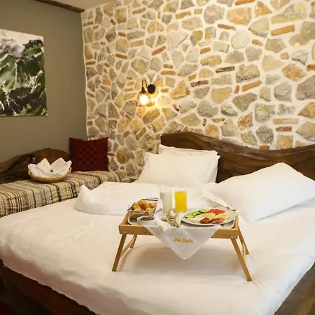 Tres Belle Hotel Korce