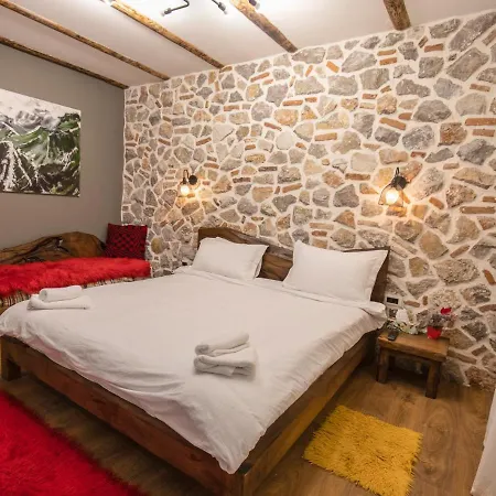 Hotel Tres Belle *