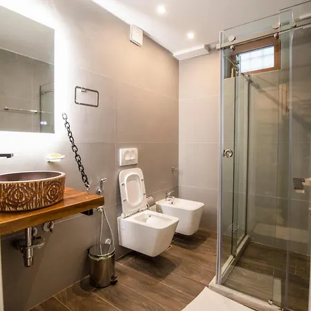 Hotel Tres Belle *