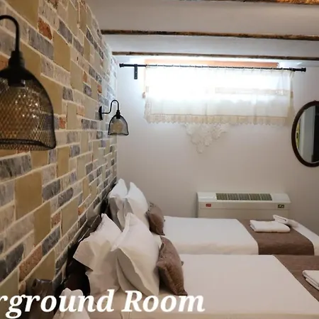 Tres Belle Hotel *