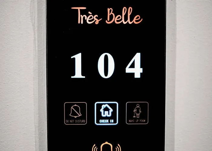 Tres Belle Hotel *