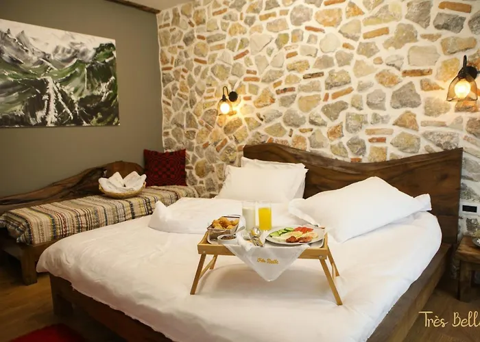 Tres Belle Hotel Korcza