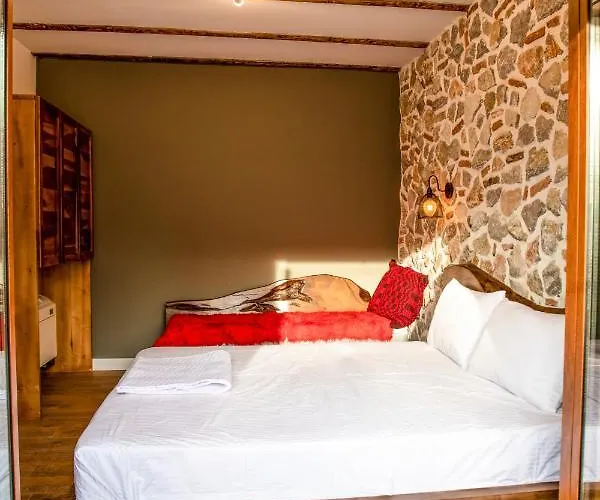 Hotel Tres Belle Korcza
